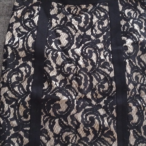 Belle jupe de chez Rachel Roy - Picture 2 of 4